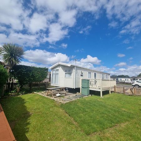 A22 Unity Beach Holiday Resort Unity Brean Sleeps 8 People 3 Bedrooms 1 Pet Stays Free Berrow 外观 照片