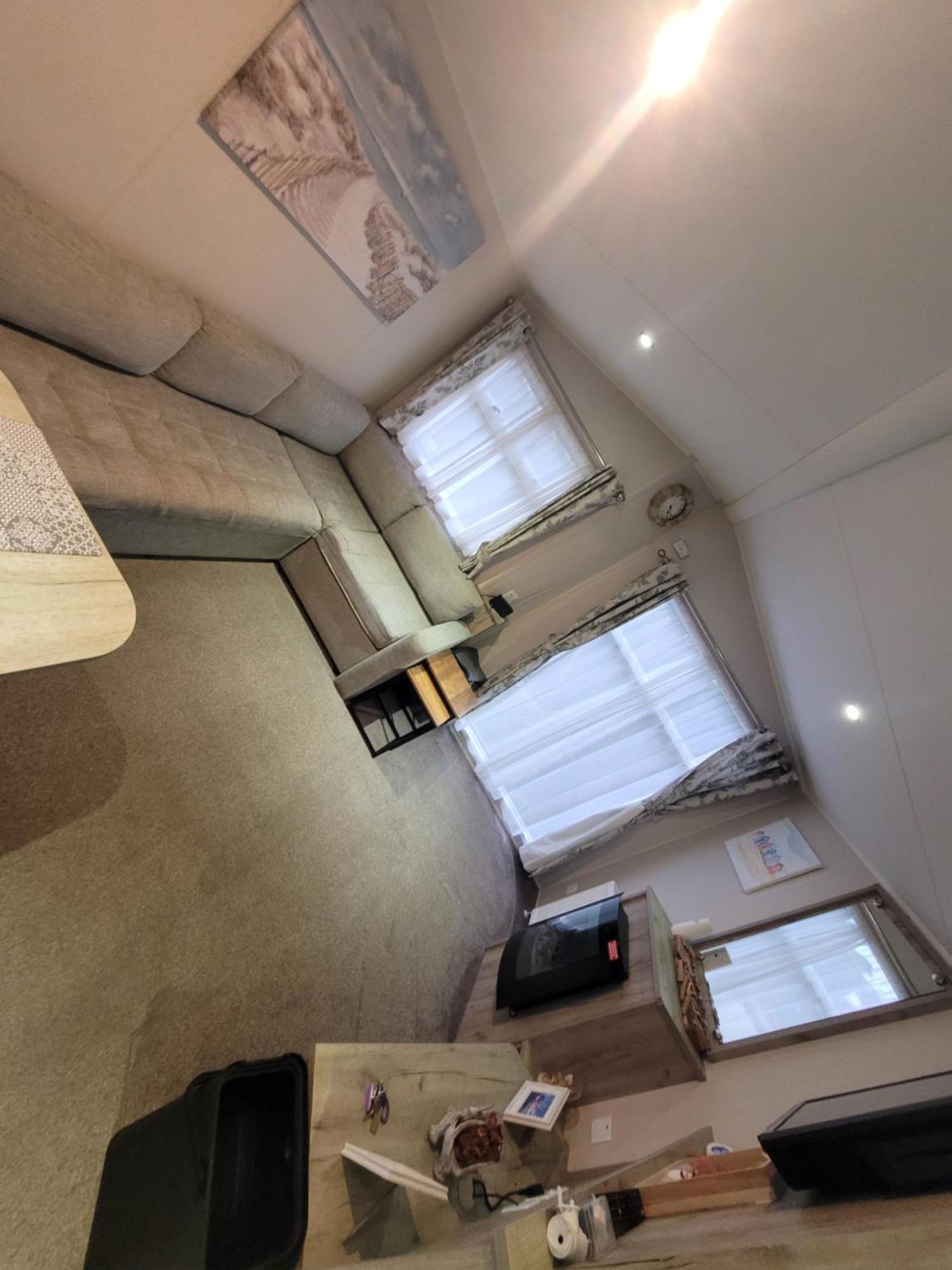 A22 Unity Beach Holiday Resort Unity Brean Sleeps 8 People 3 Bedrooms 1 Pet Stays Free Berrow 外观 照片