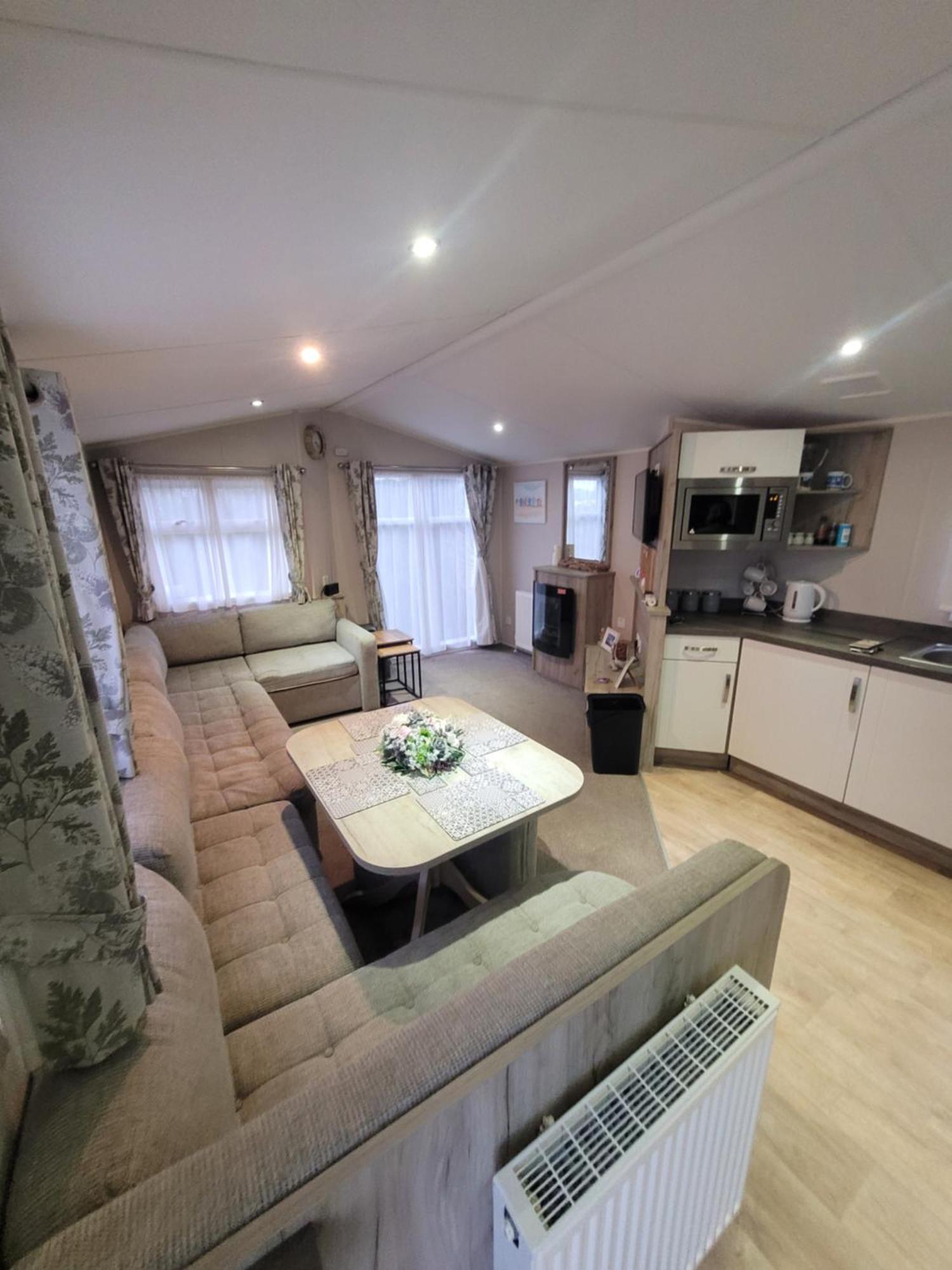 A22 Unity Beach Holiday Resort Unity Brean Sleeps 8 People 3 Bedrooms 1 Pet Stays Free Berrow 外观 照片