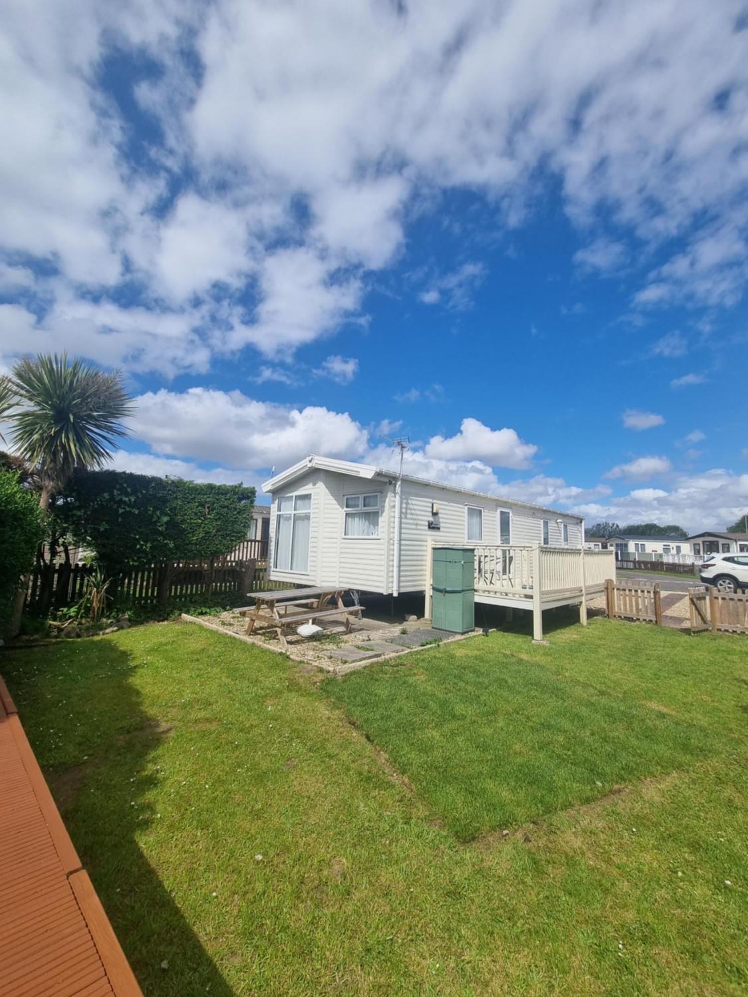 A22 Unity Beach Holiday Resort Unity Brean Sleeps 8 People 3 Bedrooms 1 Pet Stays Free Berrow 外观 照片