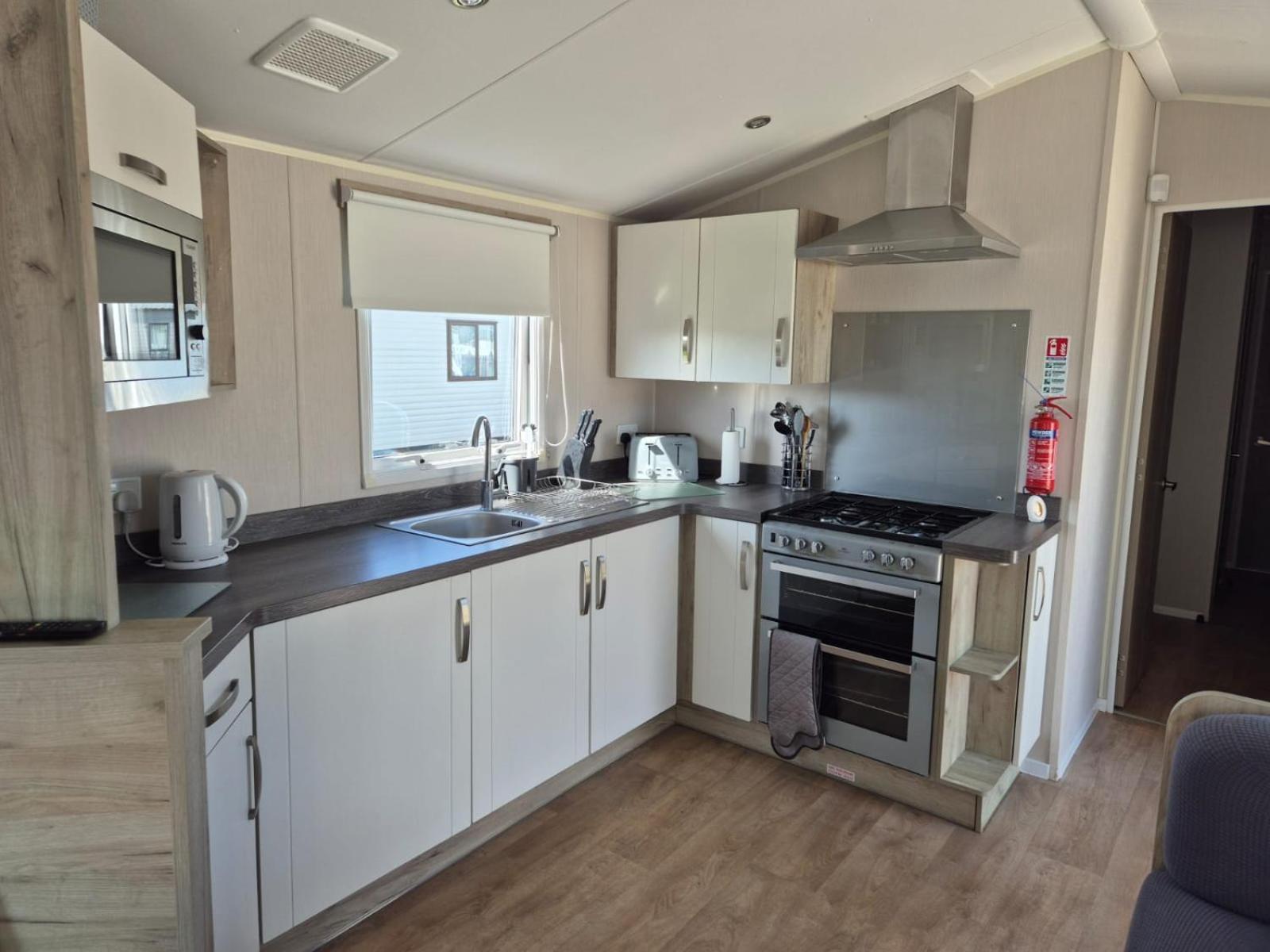 A22 Unity Beach Holiday Resort Unity Brean Sleeps 8 People 3 Bedrooms 1 Pet Stays Free Berrow 外观 照片